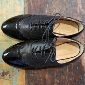 Classic Lace Up Two-Tone Black Oxfords